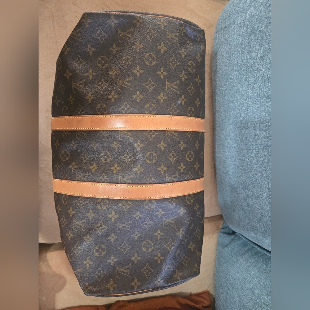 Louis Vuitton Keepall 45 Duffle Bag Medium, Clean On The Inside And Out, LV Lock - Picture 6 of 10